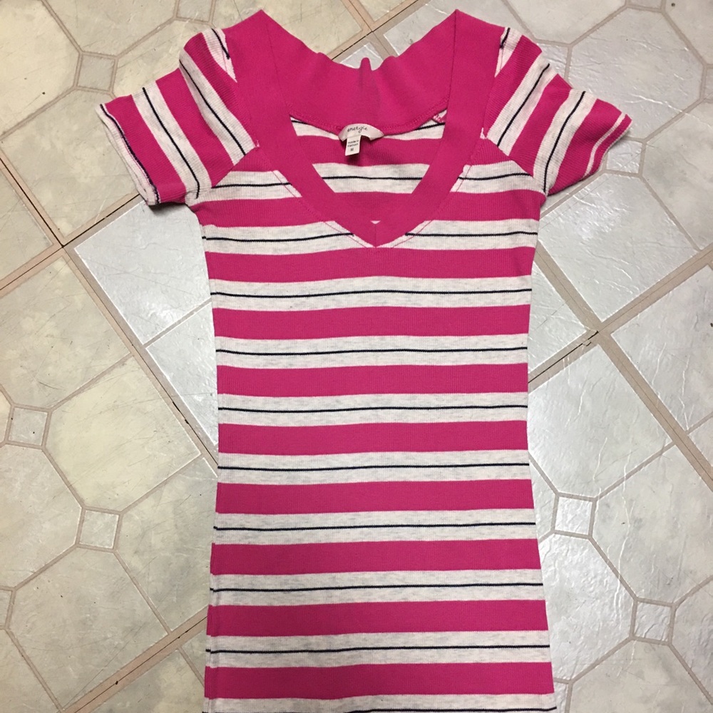 (195) Energie Pink Stripe VNeck Tee